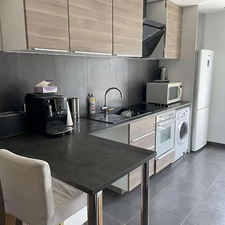 Appartement Neuf, 2 Chambres, Terrasse Plein Sud A Sainte-Maxime Exterior photo