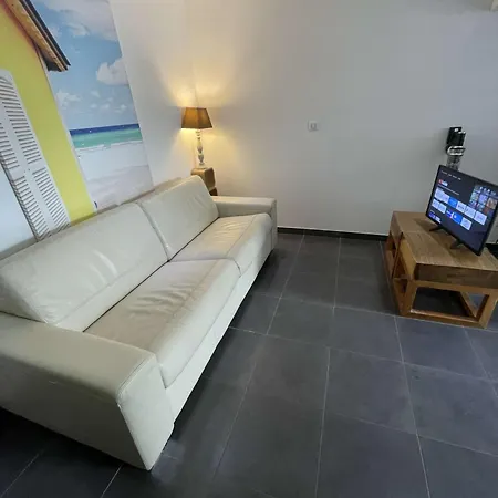 Appartement Neuf, 2 Chambres, Terrasse Plein Sud A Sainte-Maxime Exterior photo